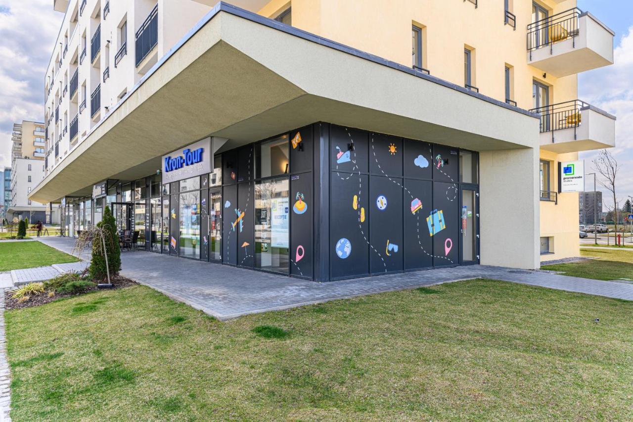 Promenada Studios Брашов Екстериор снимка